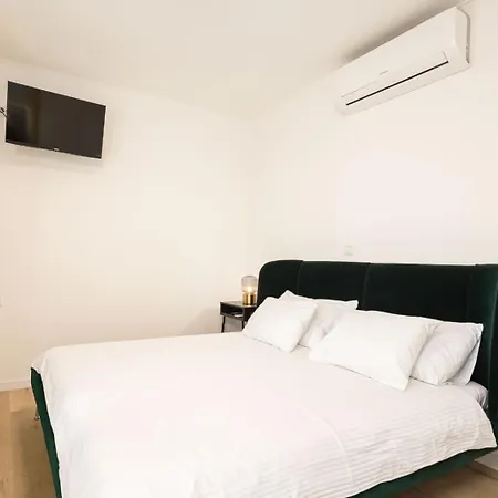 ゲストハウス & Buble