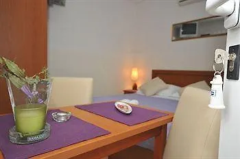 & Buble 3* Trogir