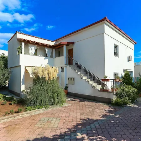 Guest house & Buble 3*