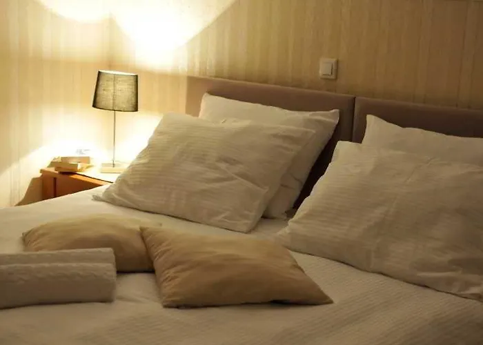 招待所 & Buble 特罗吉尔